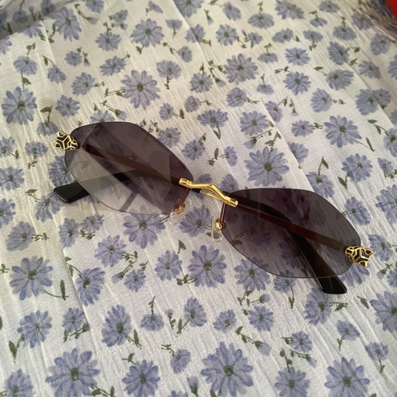 Cartier Gold Tone/Black Panther Rimless Sunglass - Picture 2 of 13